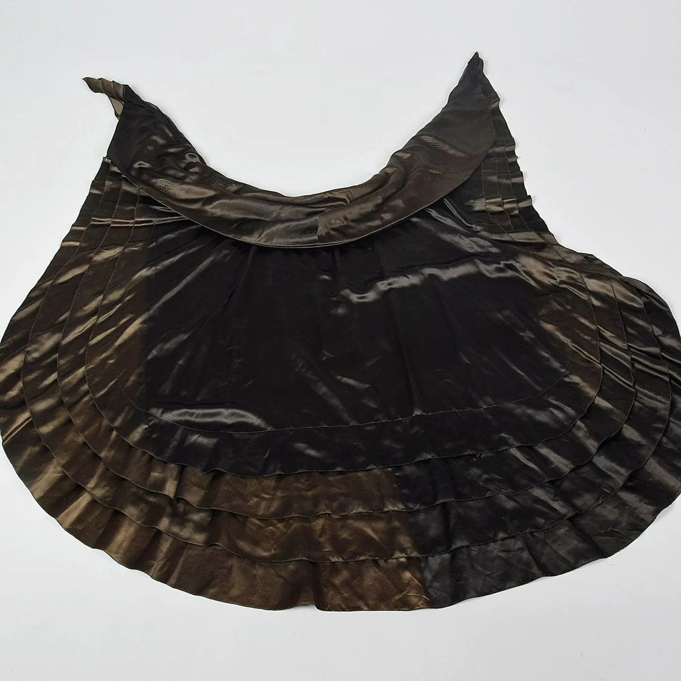 1920s Art Deco Layered Silk Cape