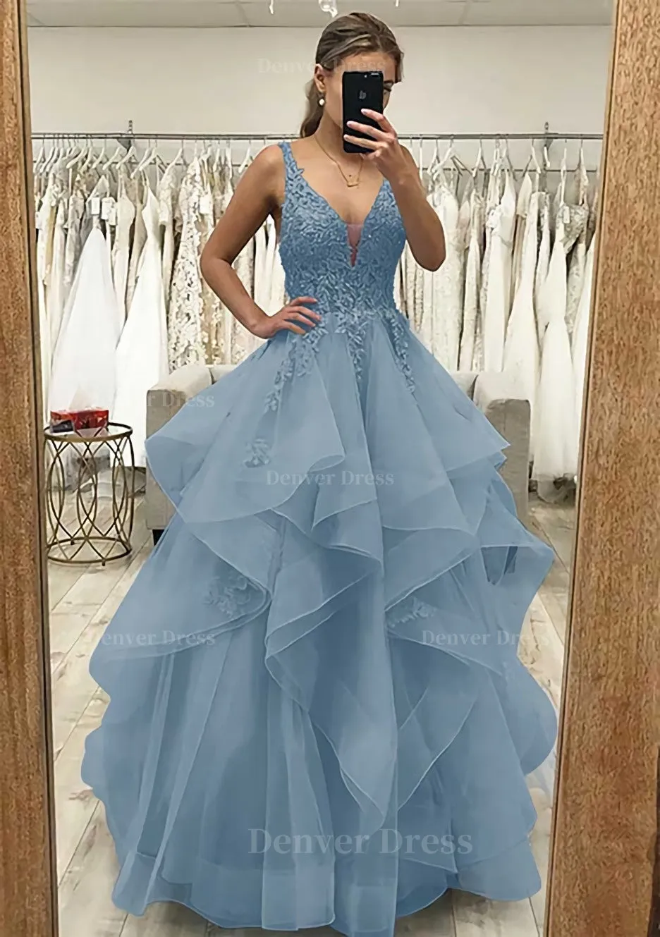 A-line V Neck Sleeveless Long/Floor-Length Tulle Satin Prom Dress With Lace Appliqued