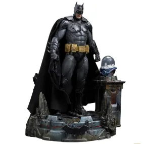 Batman Unleashed DC Comics Deluxe Art Scale Statue by Iron Studios