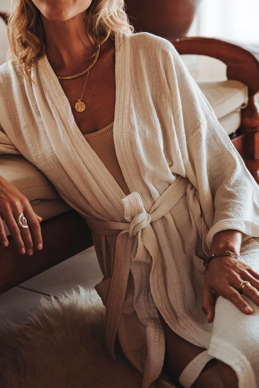 BEIGE KIMONO