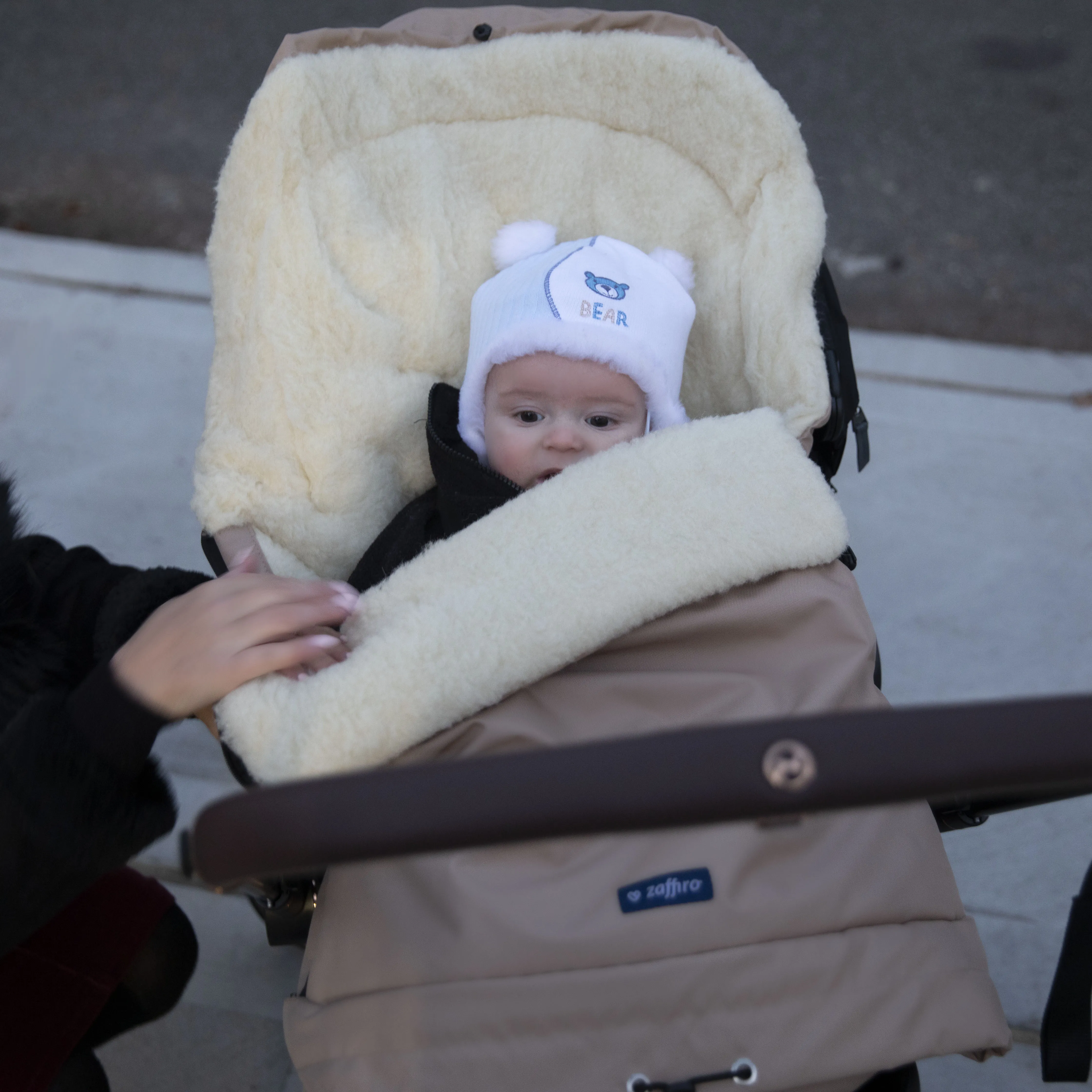 Boys Winter Knit Polar Bear Hat