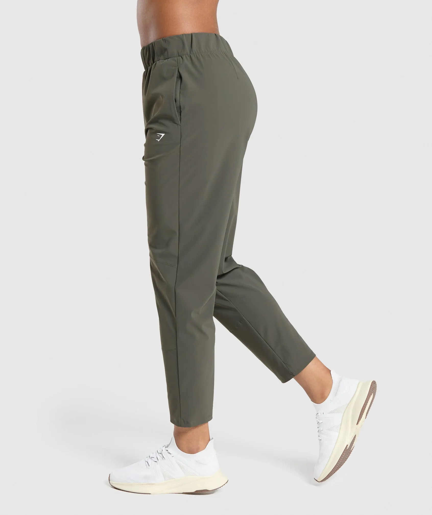 Gymshark Tapered Woven Pants - Strength Green