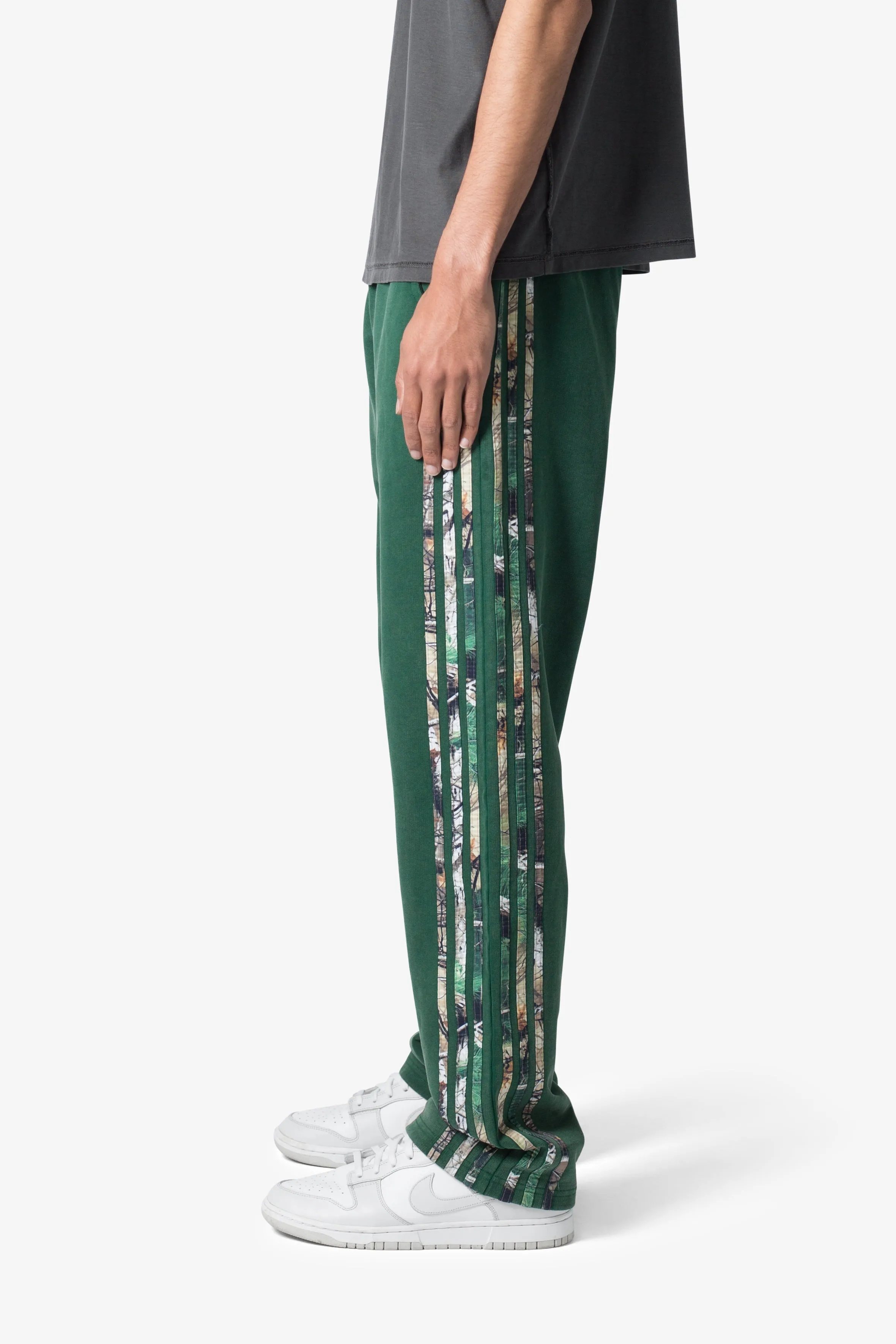 Hunter Camo Stripe Sweatpants - Forest Green