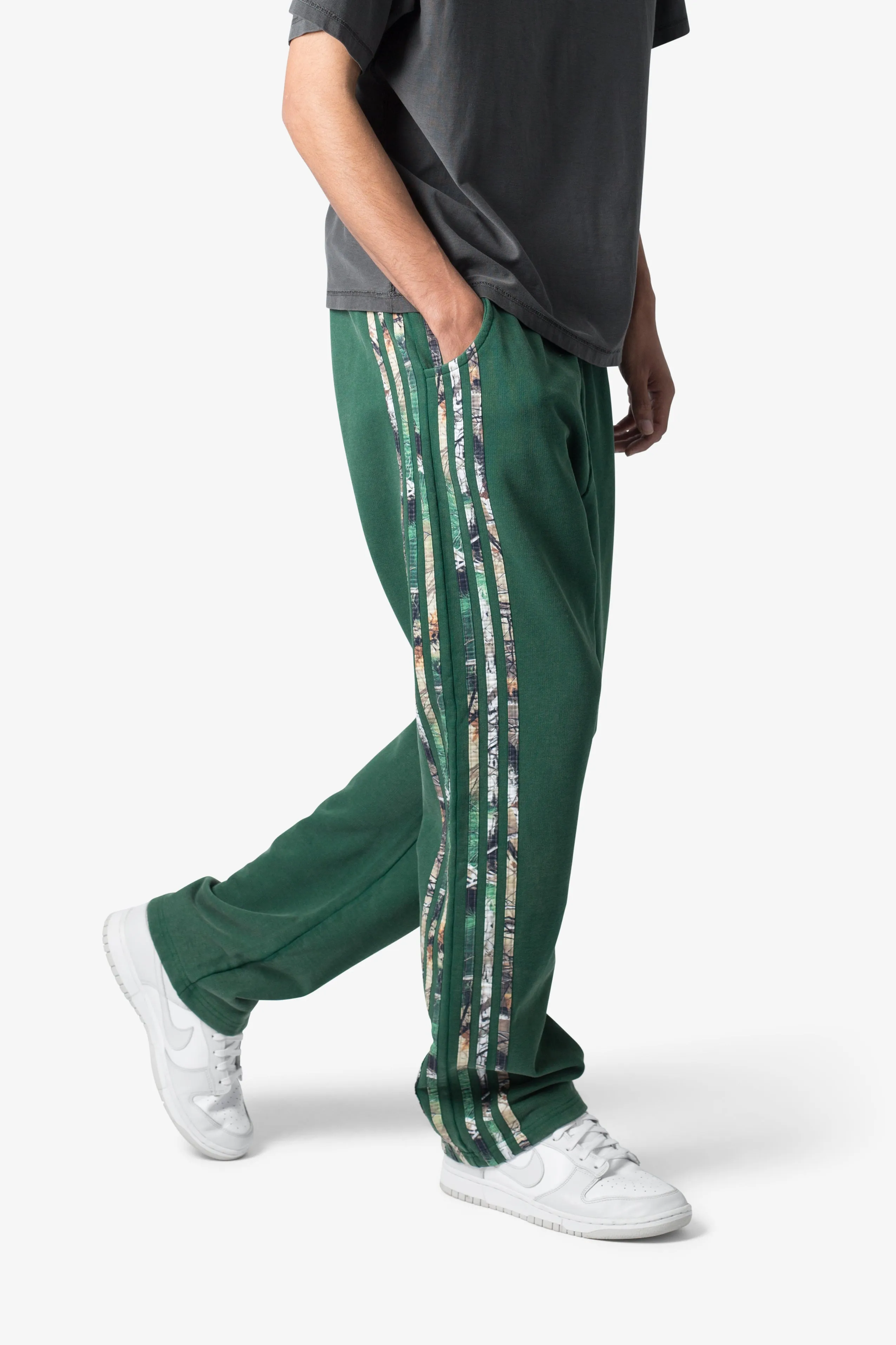 Hunter Camo Stripe Sweatpants - Forest Green