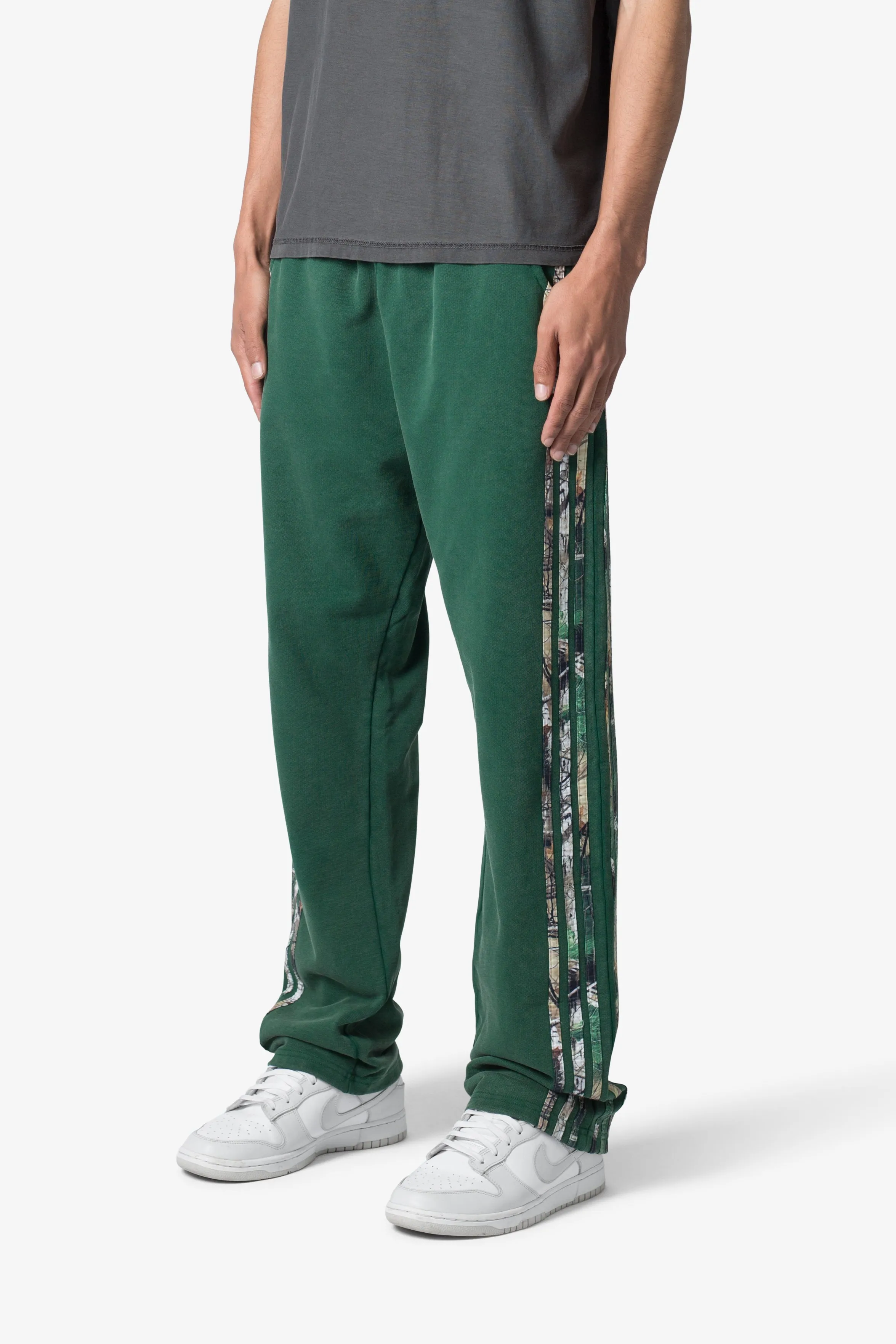 Hunter Camo Stripe Sweatpants - Forest Green