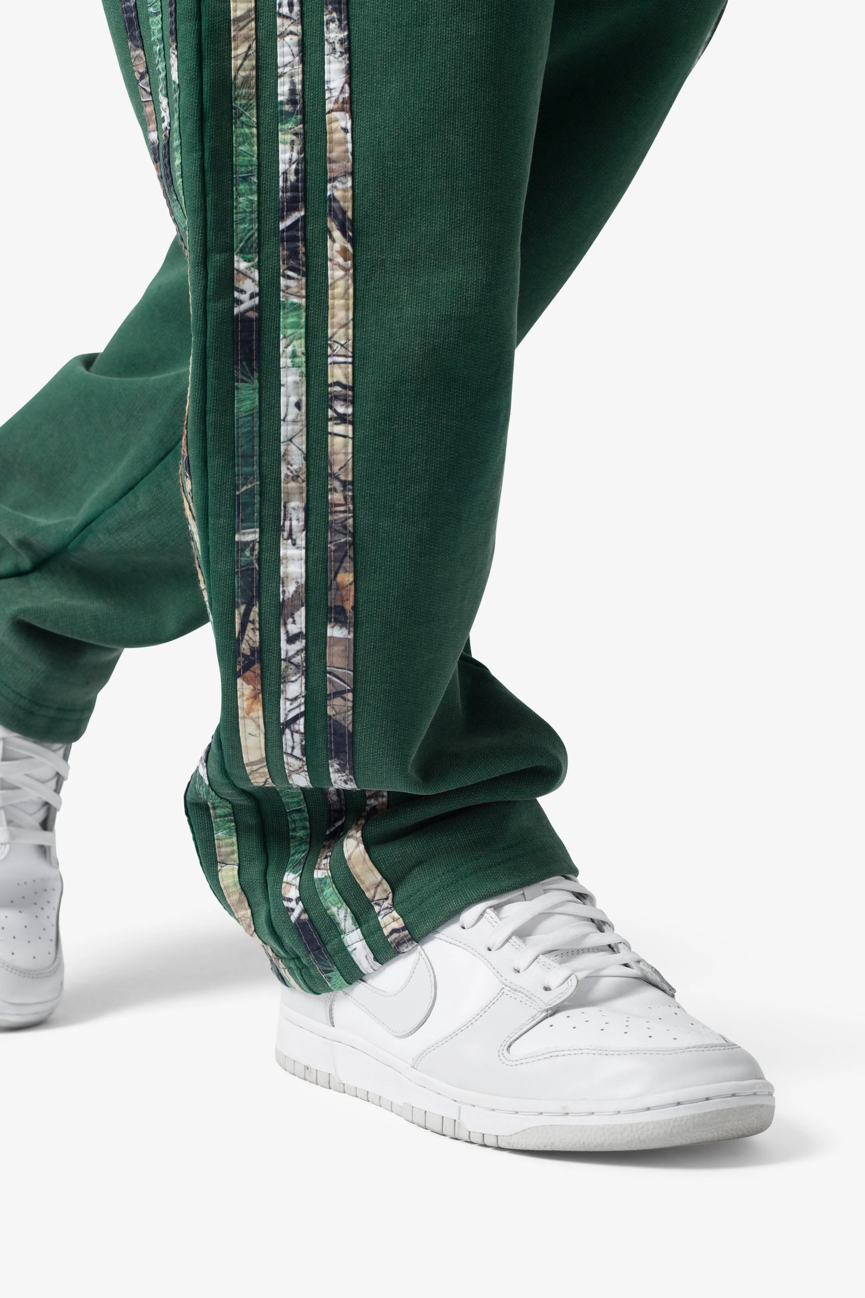 Hunter Camo Stripe Sweatpants - Forest Green