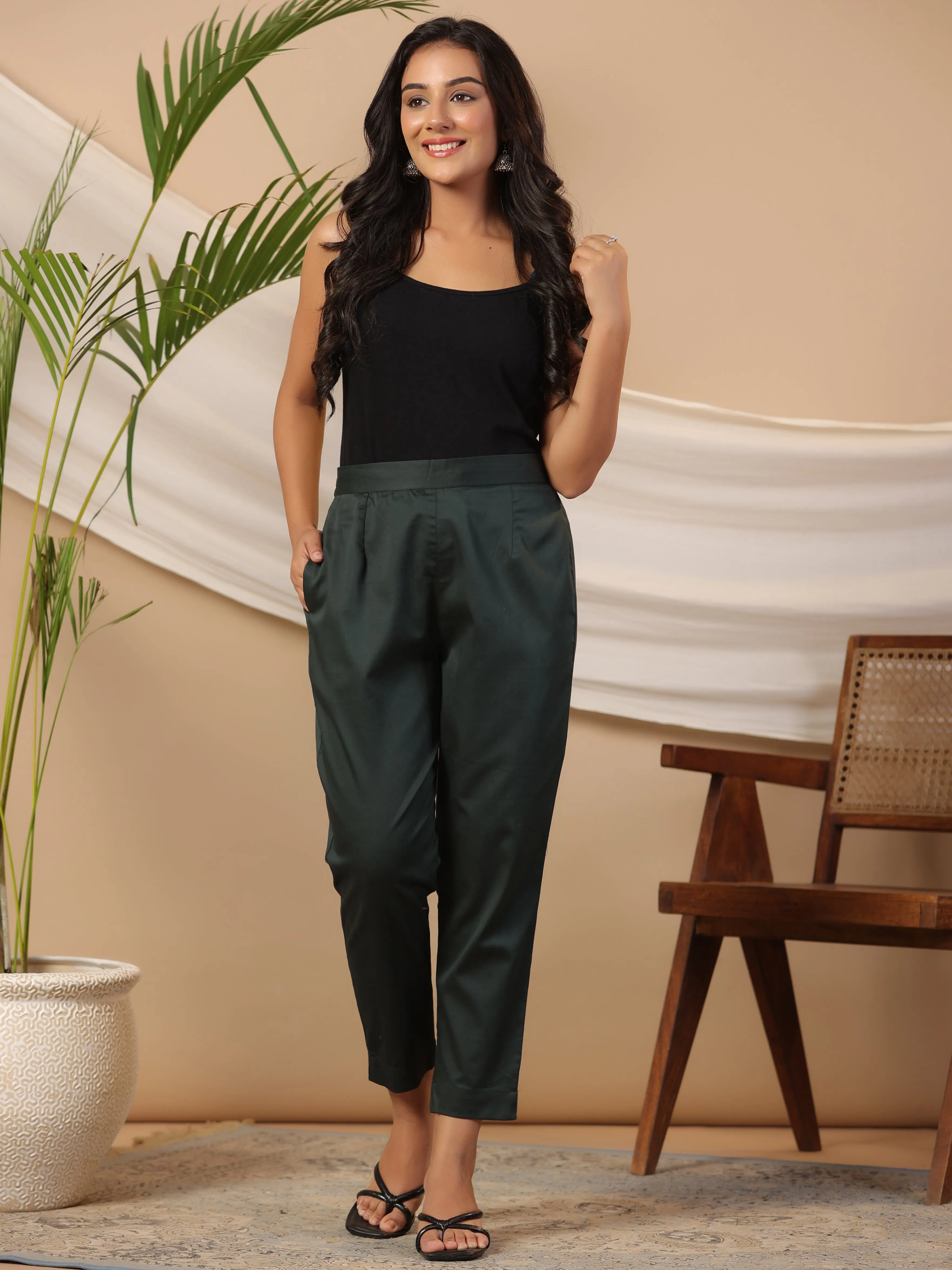 Jashvi Jade Green Solid Lycra Women Drawstring Pants With Single Side Pocket