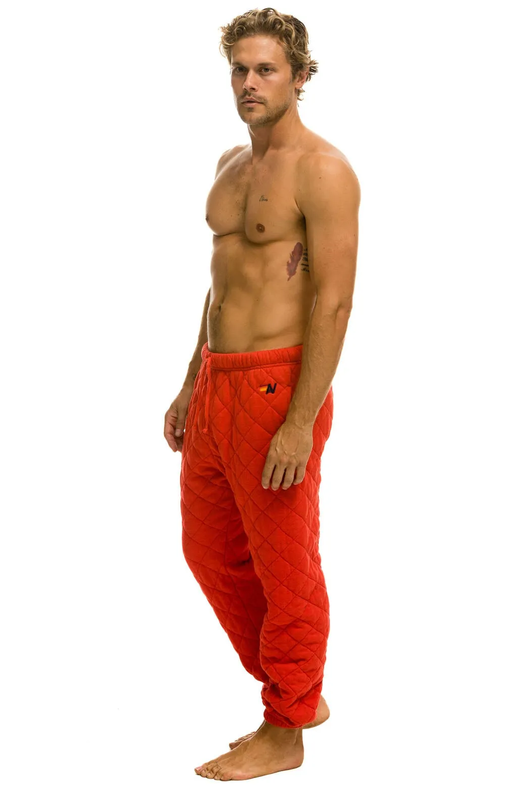 QUILTED SWEATPANTS - RED