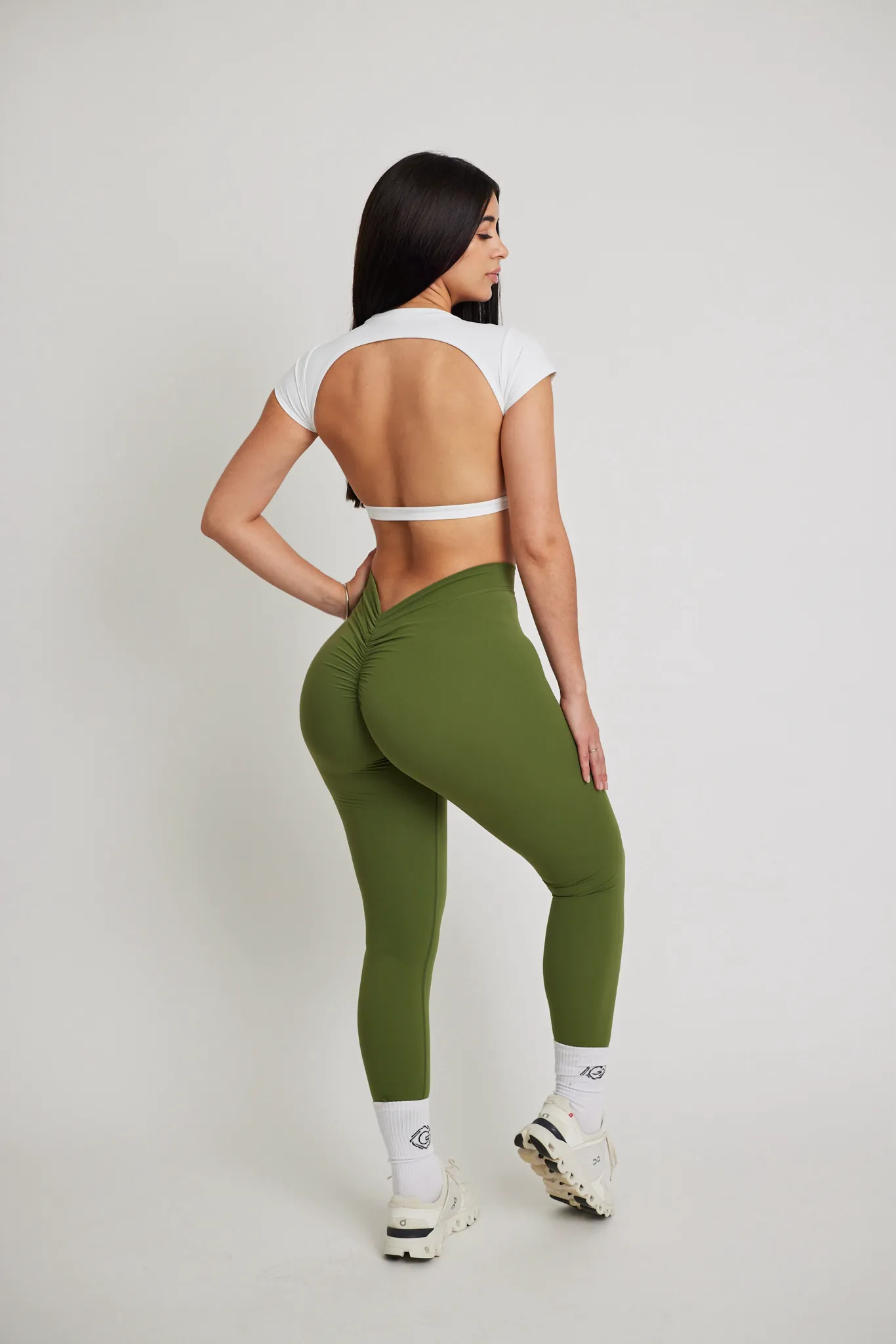 V Back leggings