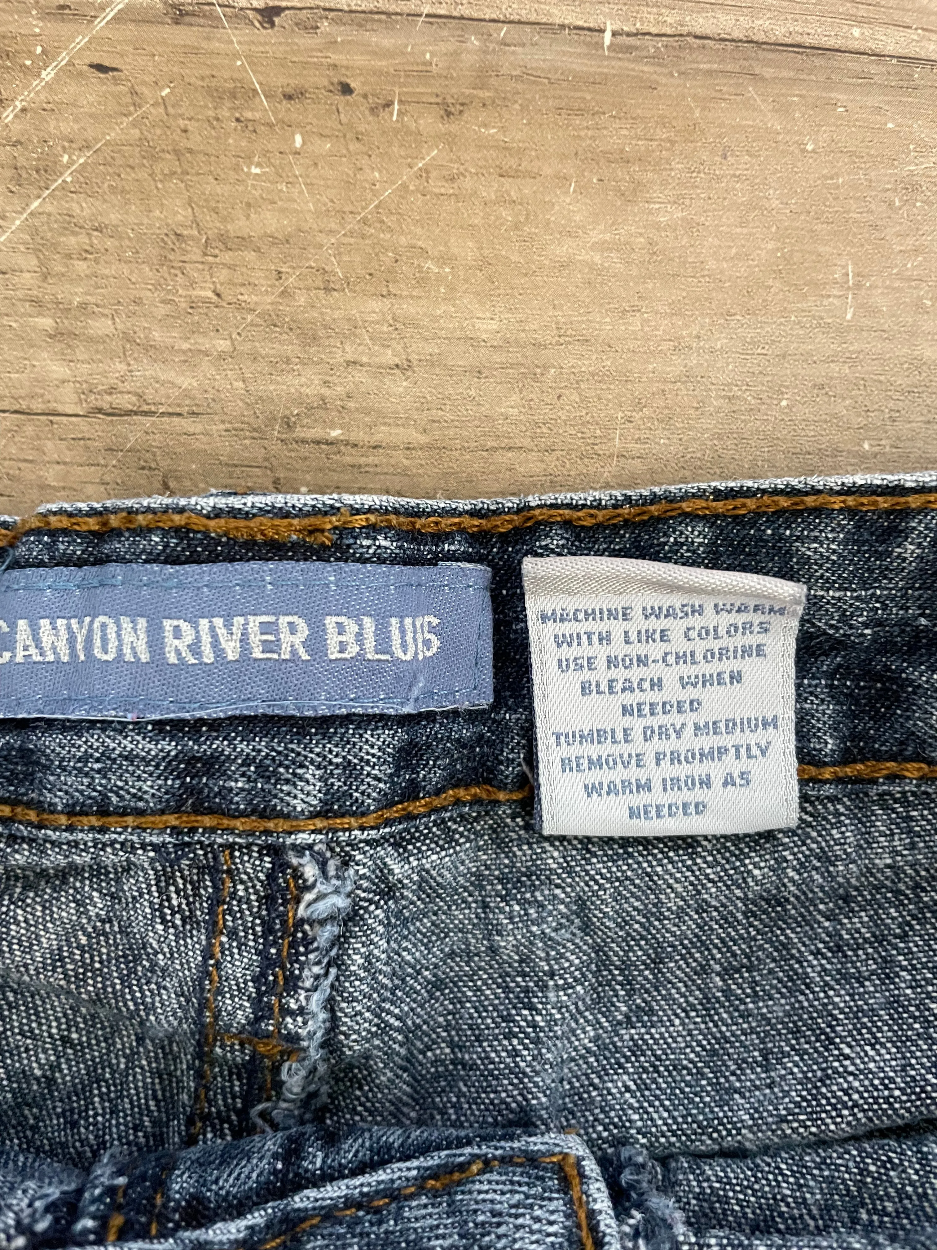 Vintage Girls Youth Canyon River Blues Jean Shorts Sz 14 26” Waist Snap/Zip Flap Pockets