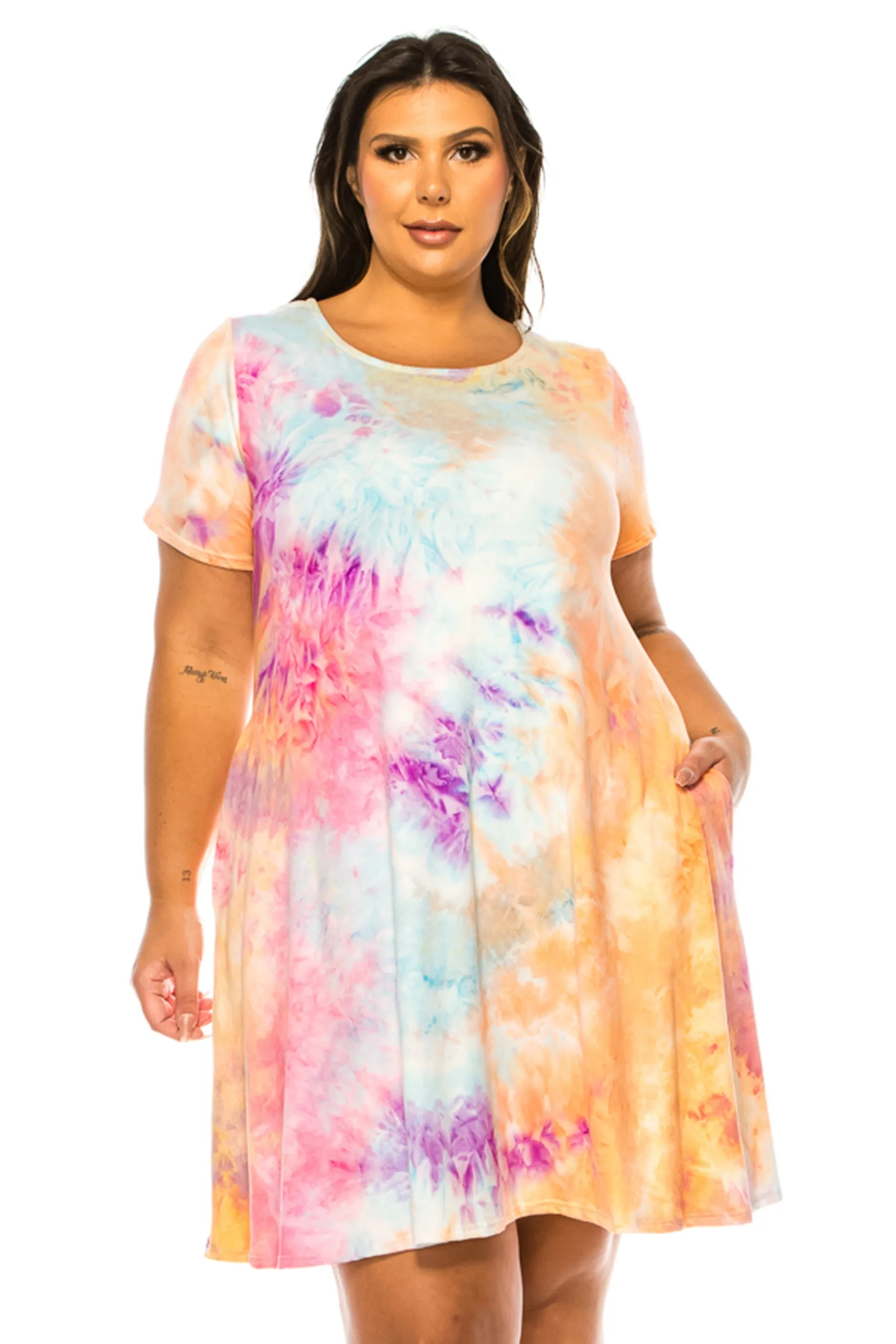 Women's PLUS SIZE Printed Short Sleeve Dress with Round Neckline and Side Pockets